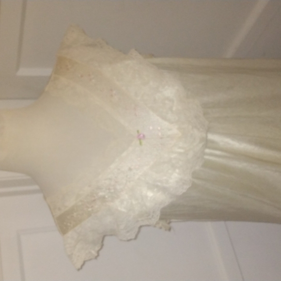 Joan collins vintage lace nightgown - Picture 2 of 4